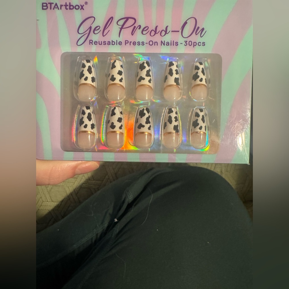 BTArtbox gel press-on nails, cow print, black & white, long length, coffin - Picture 2 of 6